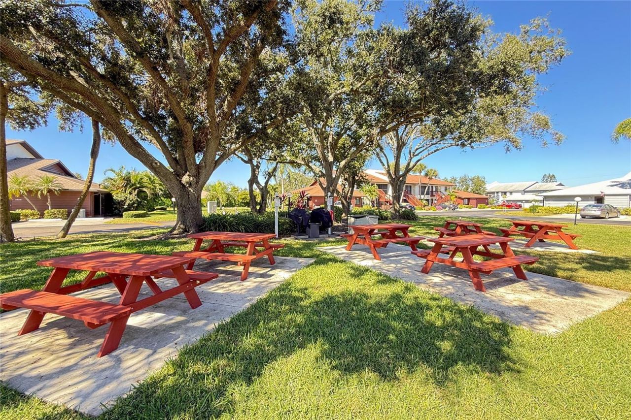 2824 72nd Street Court W, Bradenton, FL 34209 Photo