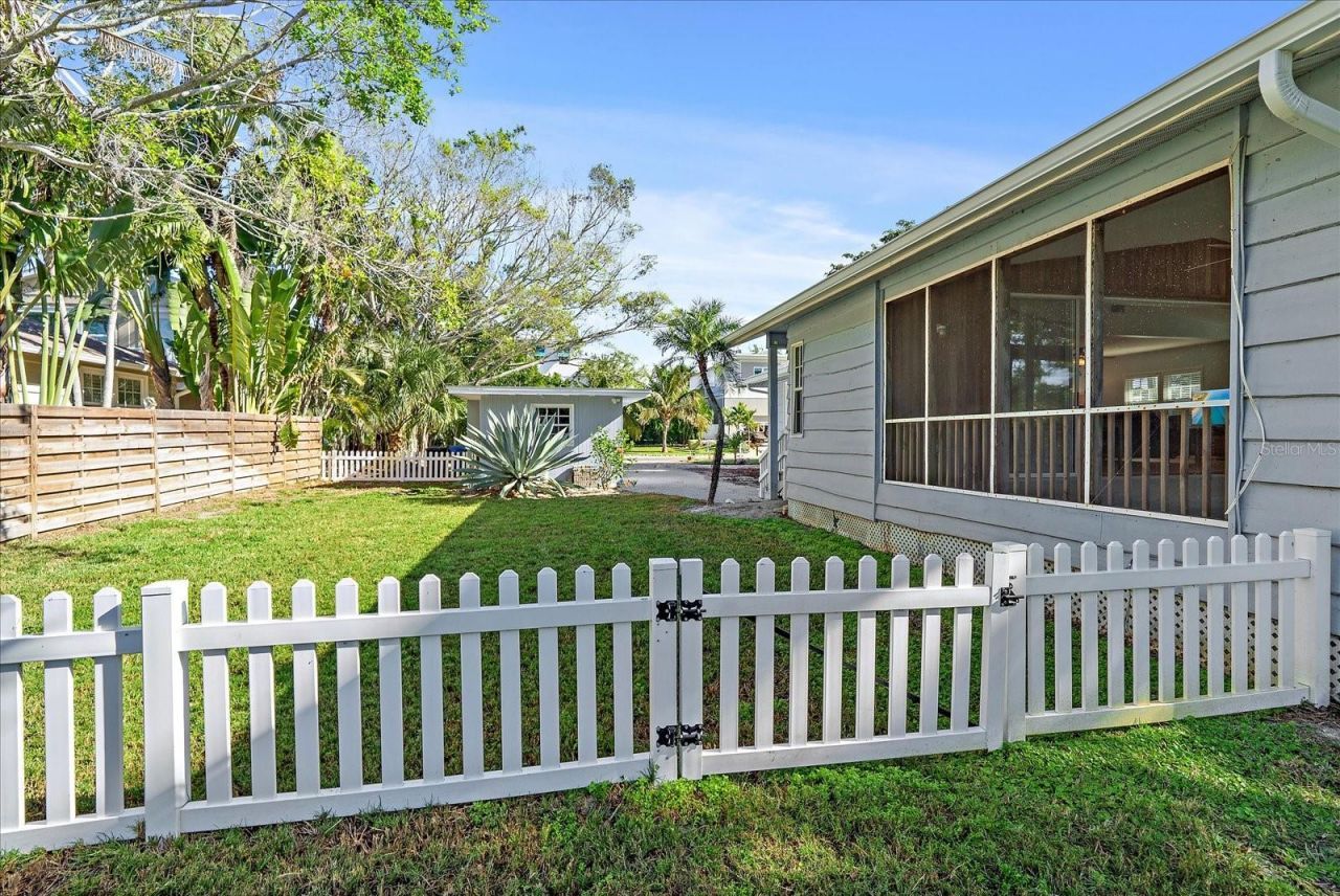 6841 Longboat Drive S, Longboat Key, FL 34228 Photo