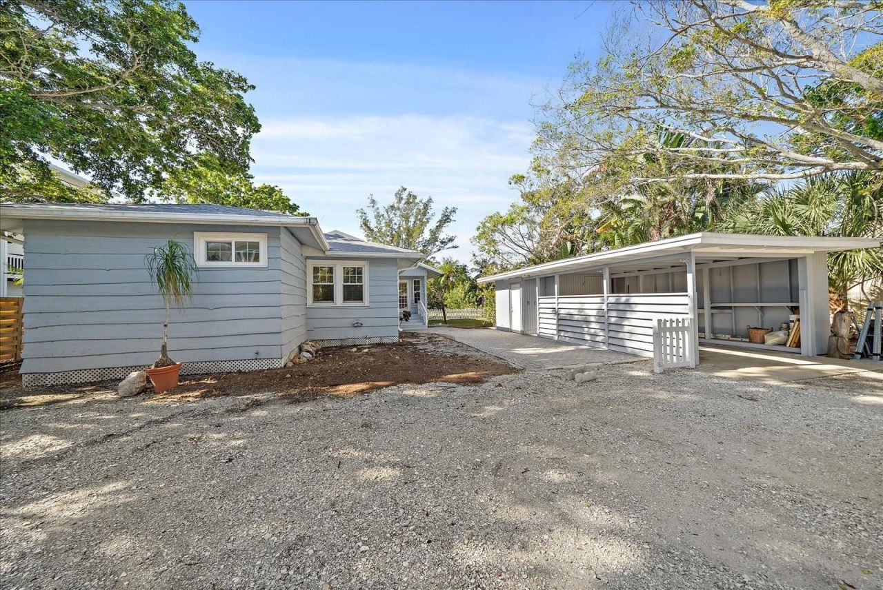 6841 Longboat Drive S, Longboat Key, FL 34228 Photo