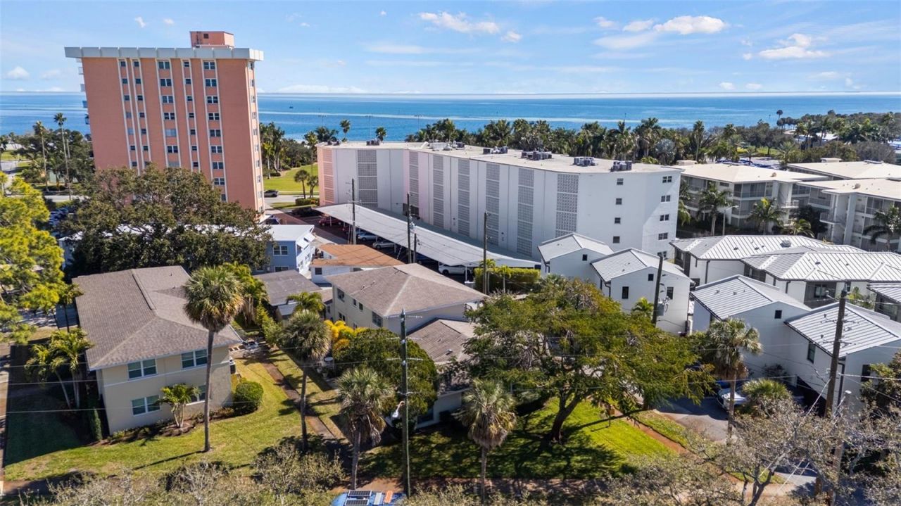 1121 Beach Drive Ne, Saint Petersburg, FL 33701 Photo
