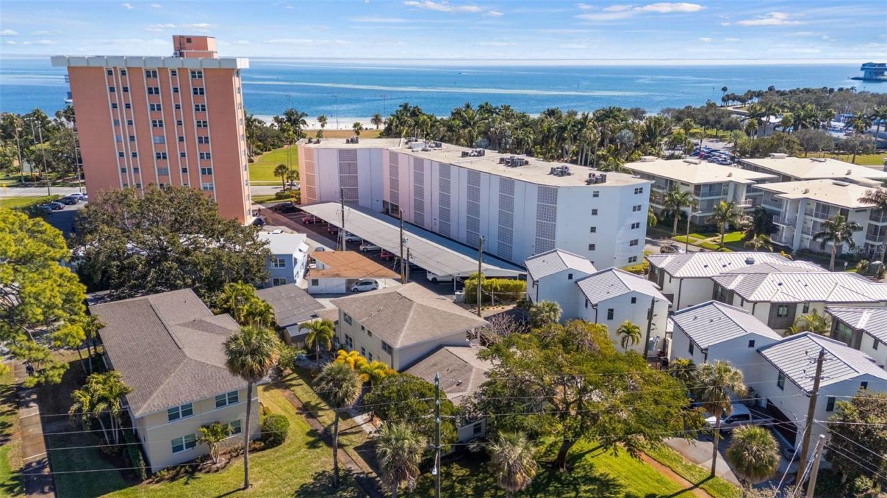 1121 Beach Drive Ne, Saint Petersburg, FL 33701 Photo