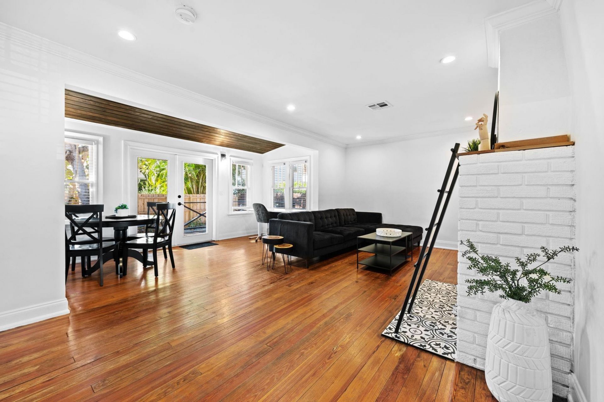 713 NE 17th Road, Fort Lauderdale, FL 33304 Photo