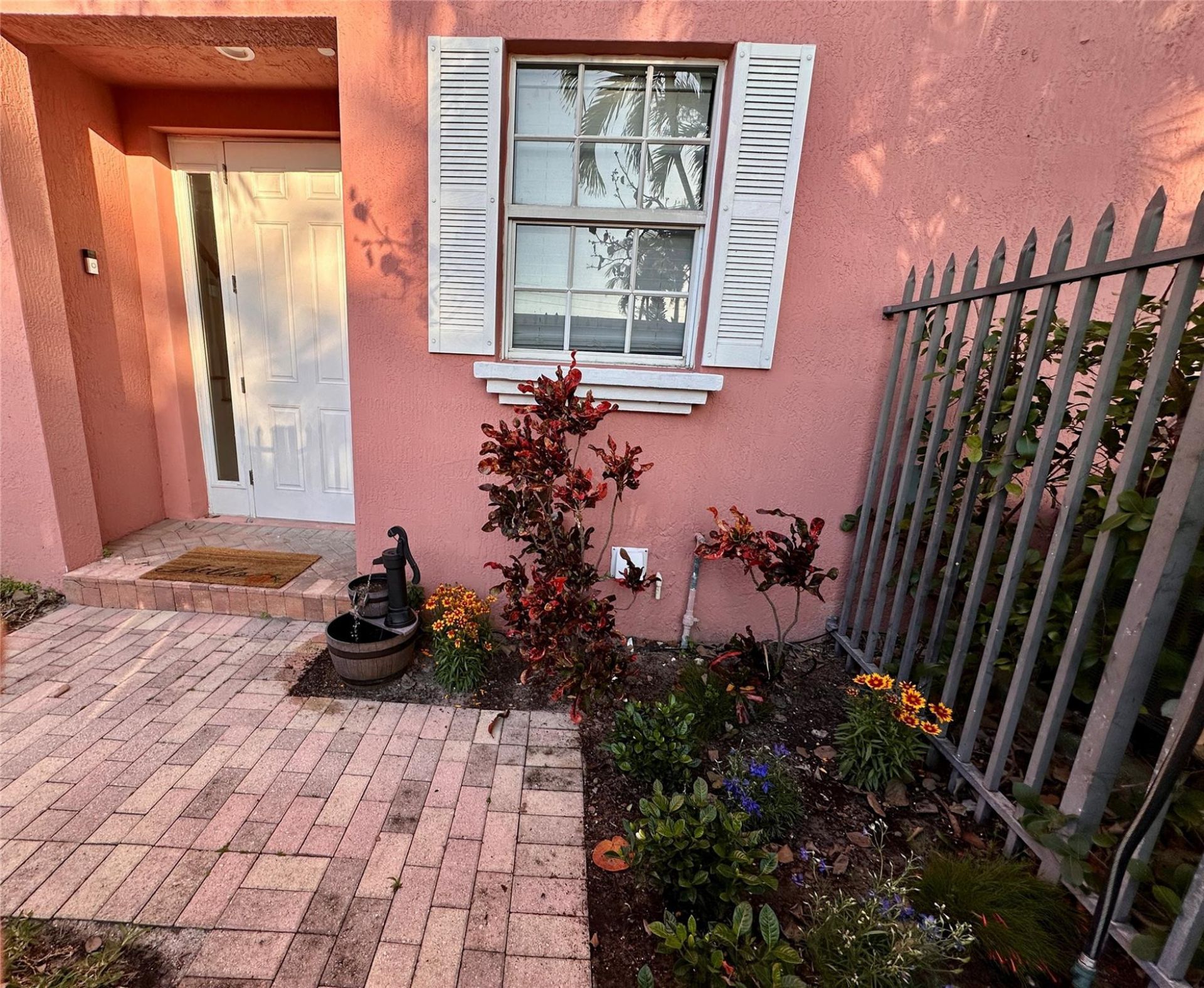 3213 NE 5th Street, Unit 201, Pompano Beach, FL 33062 Photo