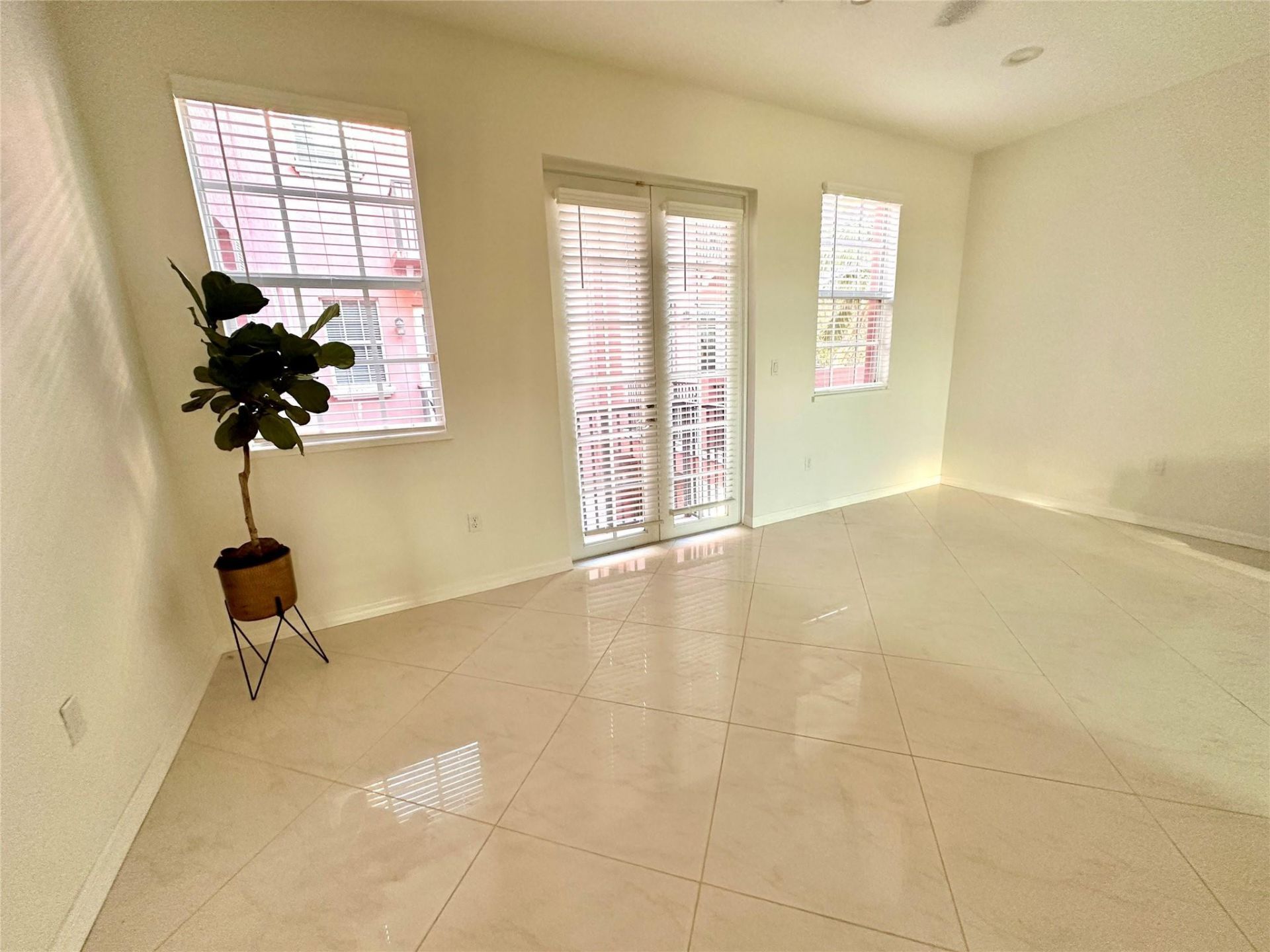 3213 NE 5th Street, Unit 201, Pompano Beach, FL 33062 Photo