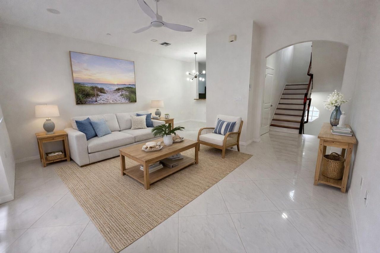 3213 NE 5th Street, Unit 201, Pompano Beach, FL 33062 Photo