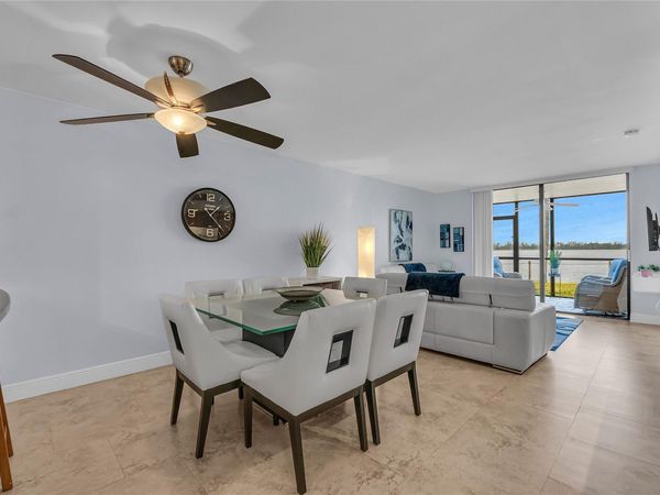 112 Lake Emerald Drive, Unit 104, Oakland Park, FL 33309