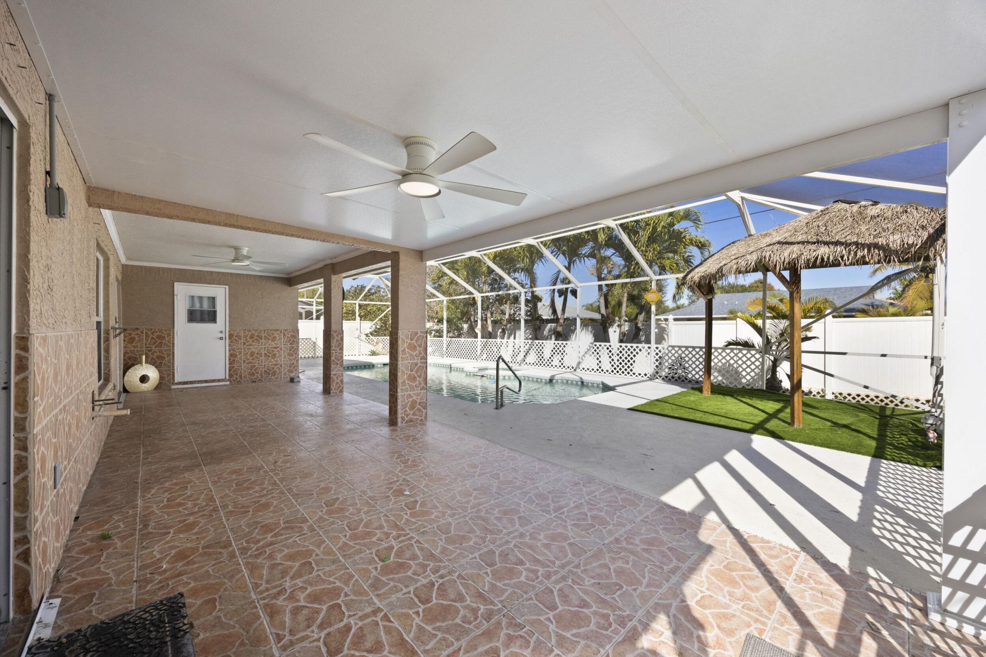 439 SE Nome Drive, Port Saint Lucie, FL 34984 Photo