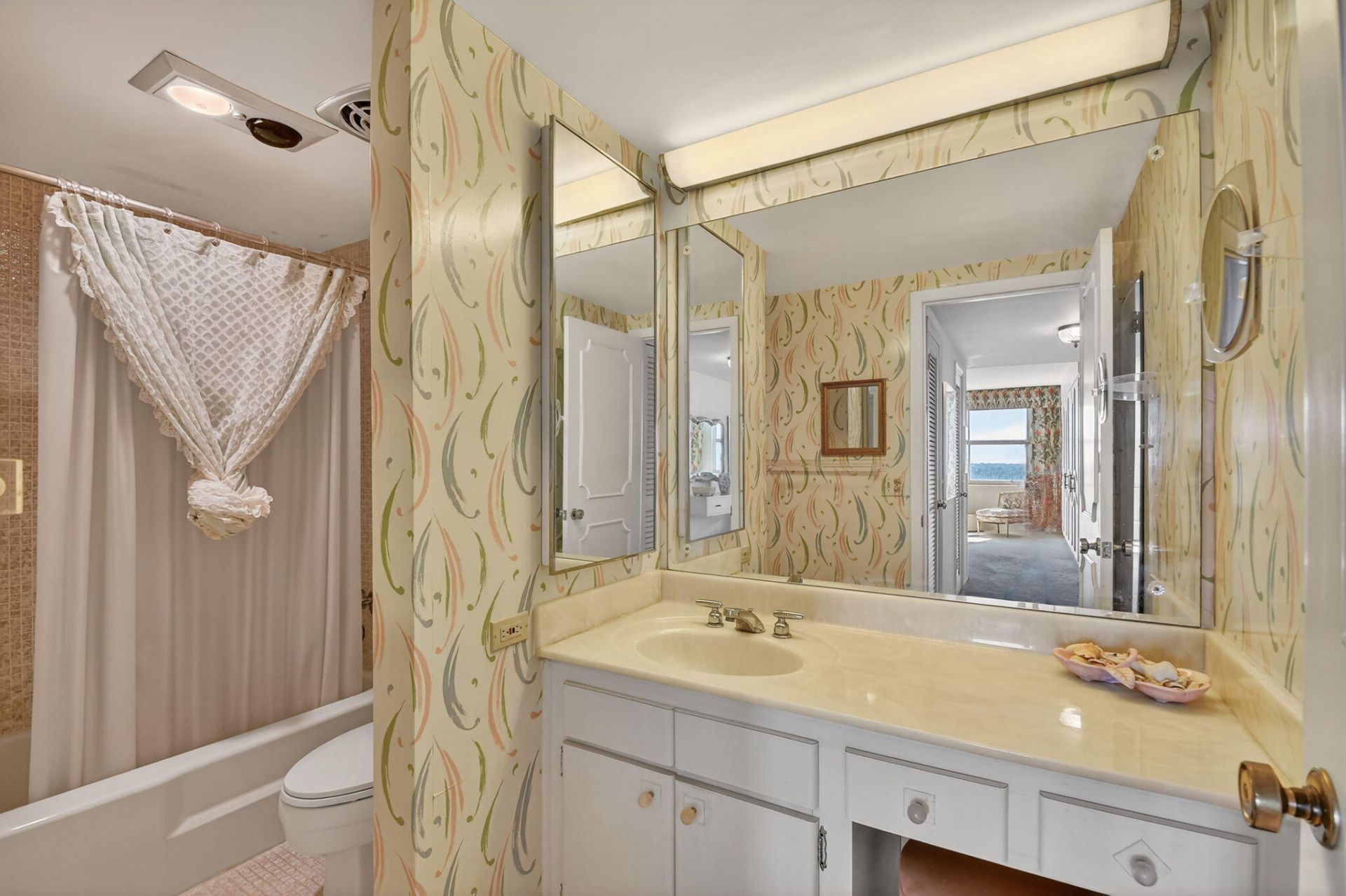 2295 S Ocean Boulevard, Unit 803, Palm Beach, FL 33480 Photo