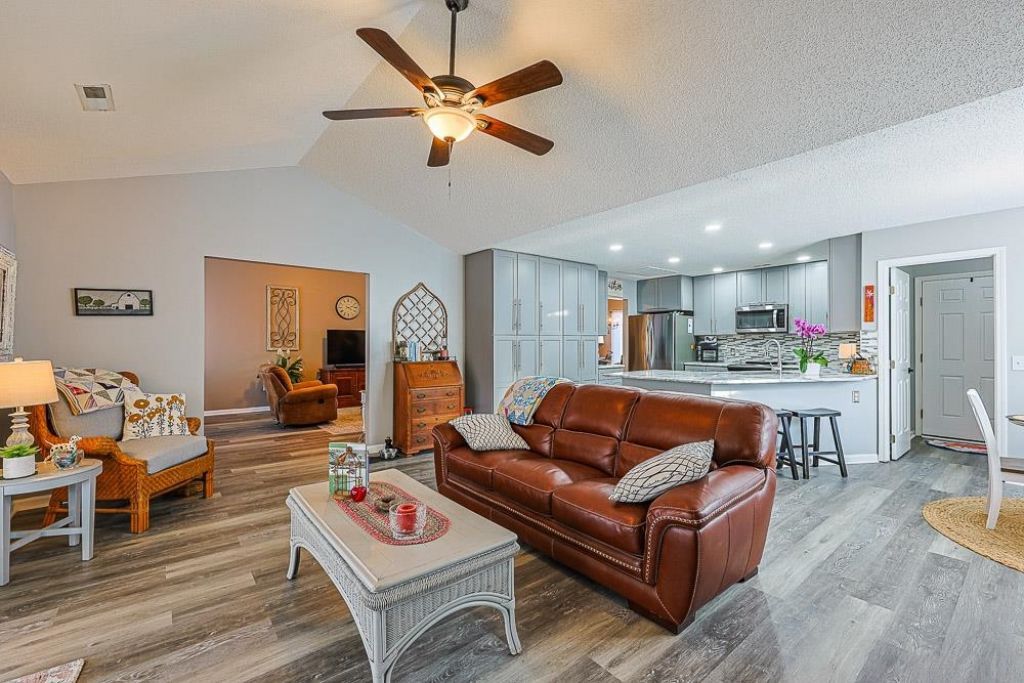 1088 Vestry Dr. Photo 19