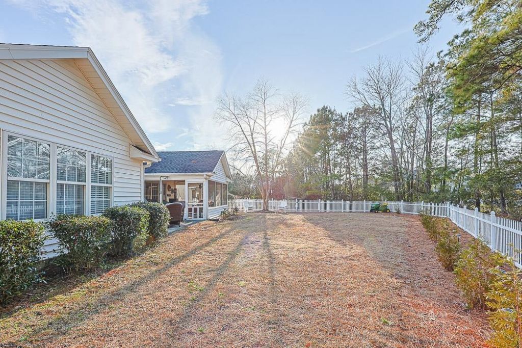 1088 Vestry Dr. Photo 33