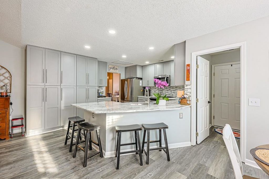 1088 Vestry Dr. Photo 8