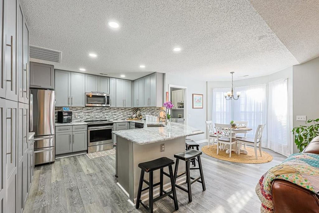 1088 Vestry Dr. Photo 9