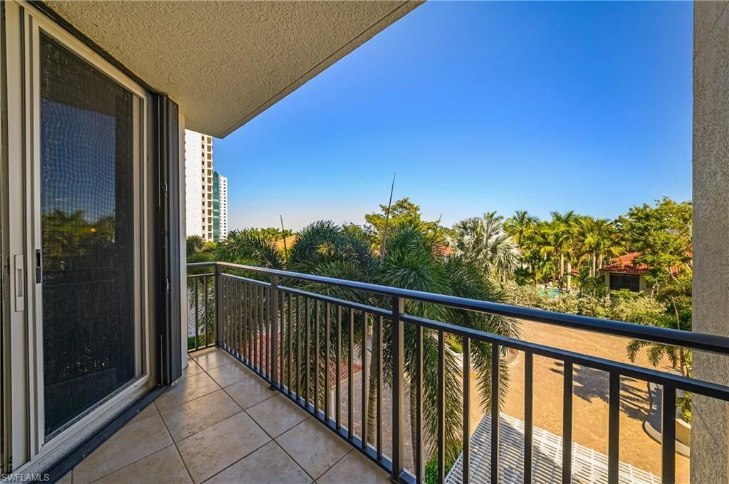 7225 Pelican Bay Blvd, Unit 402, Naples, FL 34108 Photo