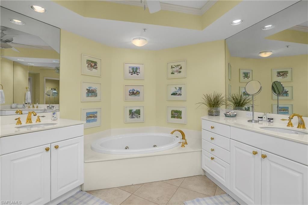 7225 Pelican Bay Blvd, Unit 402, Naples, FL 34108 Photo