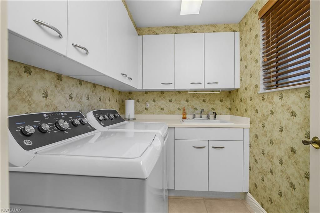 7225 Pelican Bay Blvd, Unit 402, Naples, FL 34108 Photo