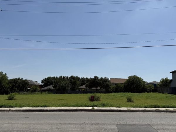 815 Toepperwein, Converse, TX 78109