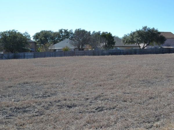 815 Toepperwein, Converse, TX 78109