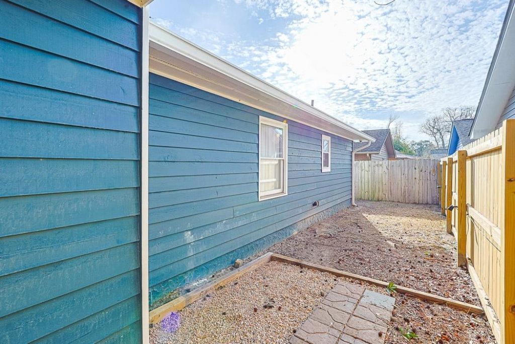 95 Channing Dr. Photo 25