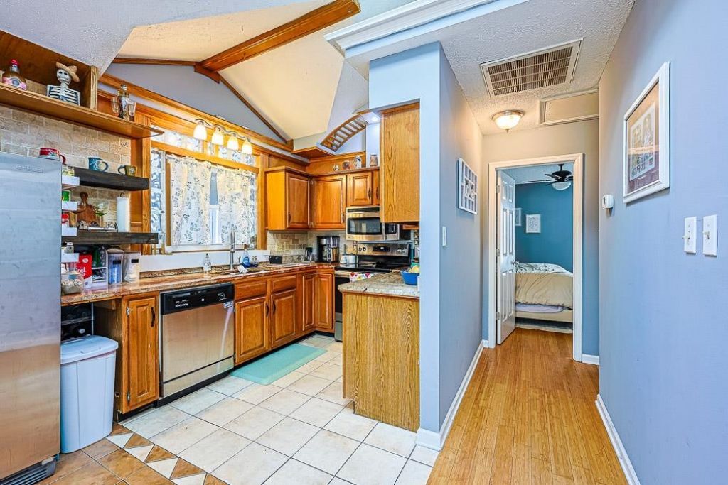 95 Channing Dr. Photo 6