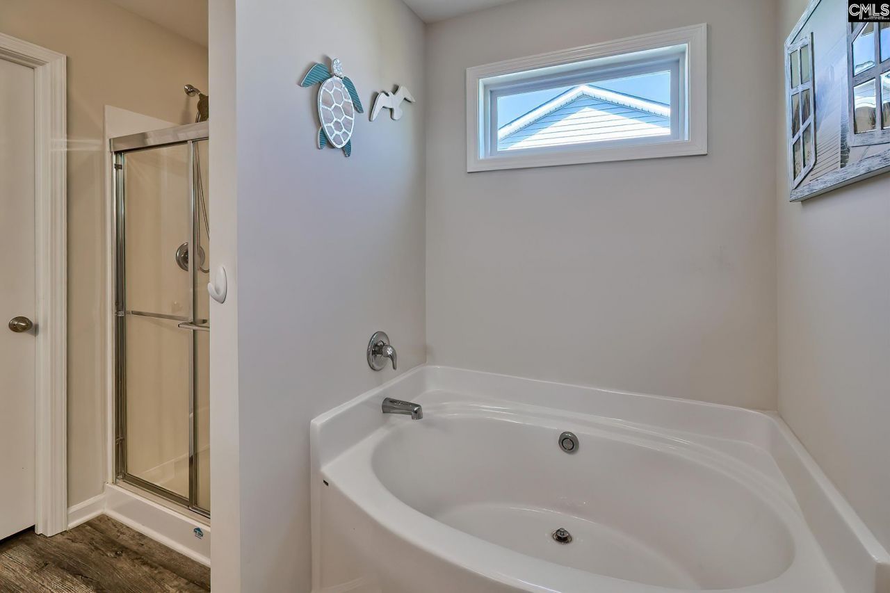 14 Manchurian Court  Photo 20