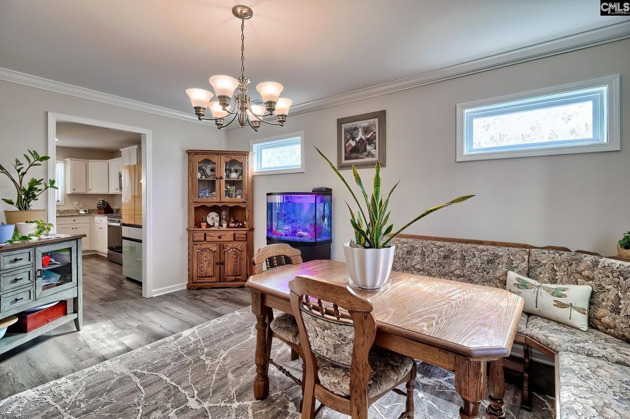 14 Manchurian Court  Photo 6