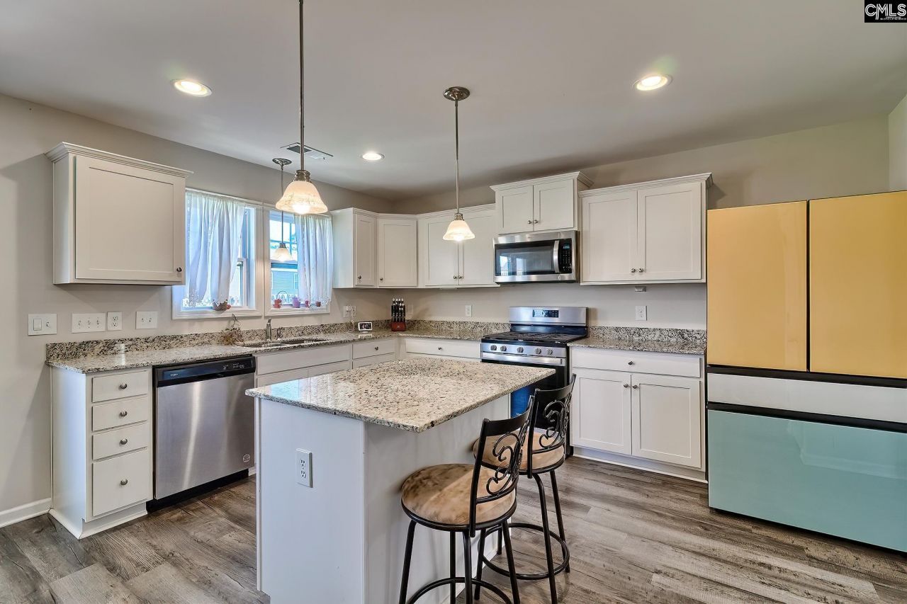 14 Manchurian Court  Photo 9