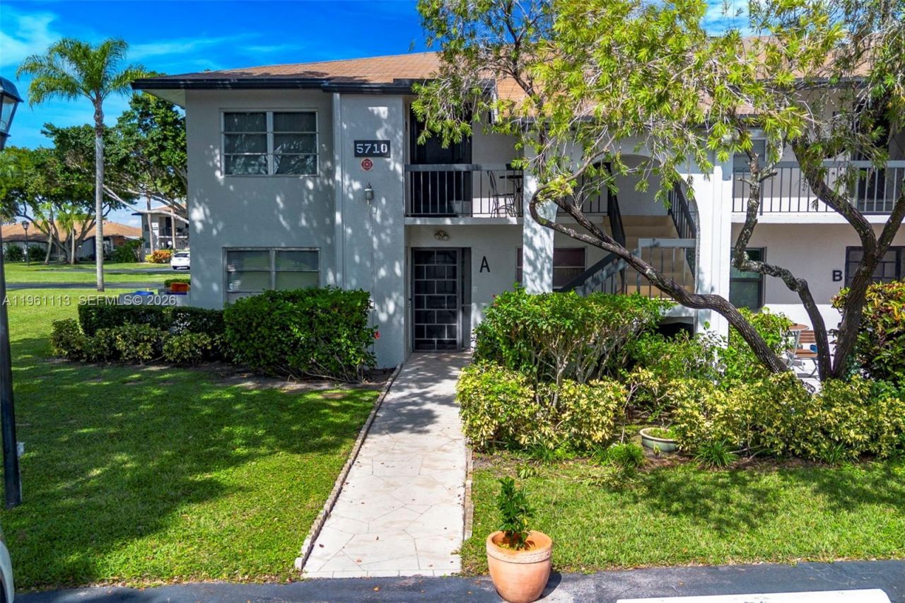 5710 Princess Palm Ct, Unit A, Delray Beach, FL 33484 Photo