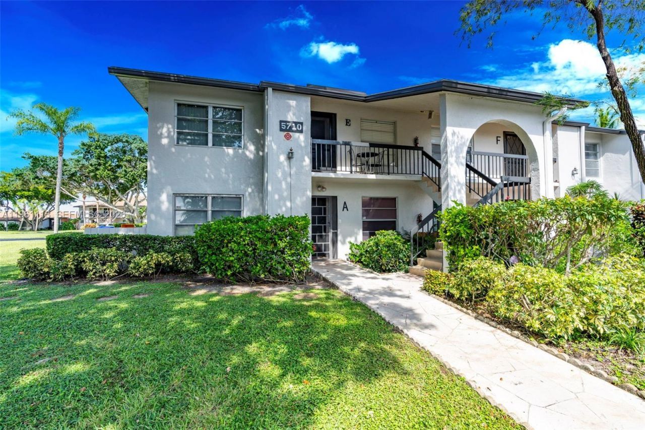 5710 Princess Palm Ct, Unit A, Delray Beach, FL 33484 Photo