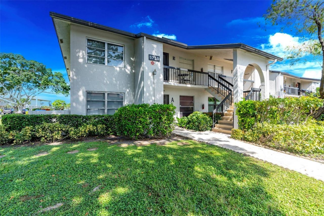 5710 Princess Palm Ct, Unit A, Delray Beach, FL 33484 Photo