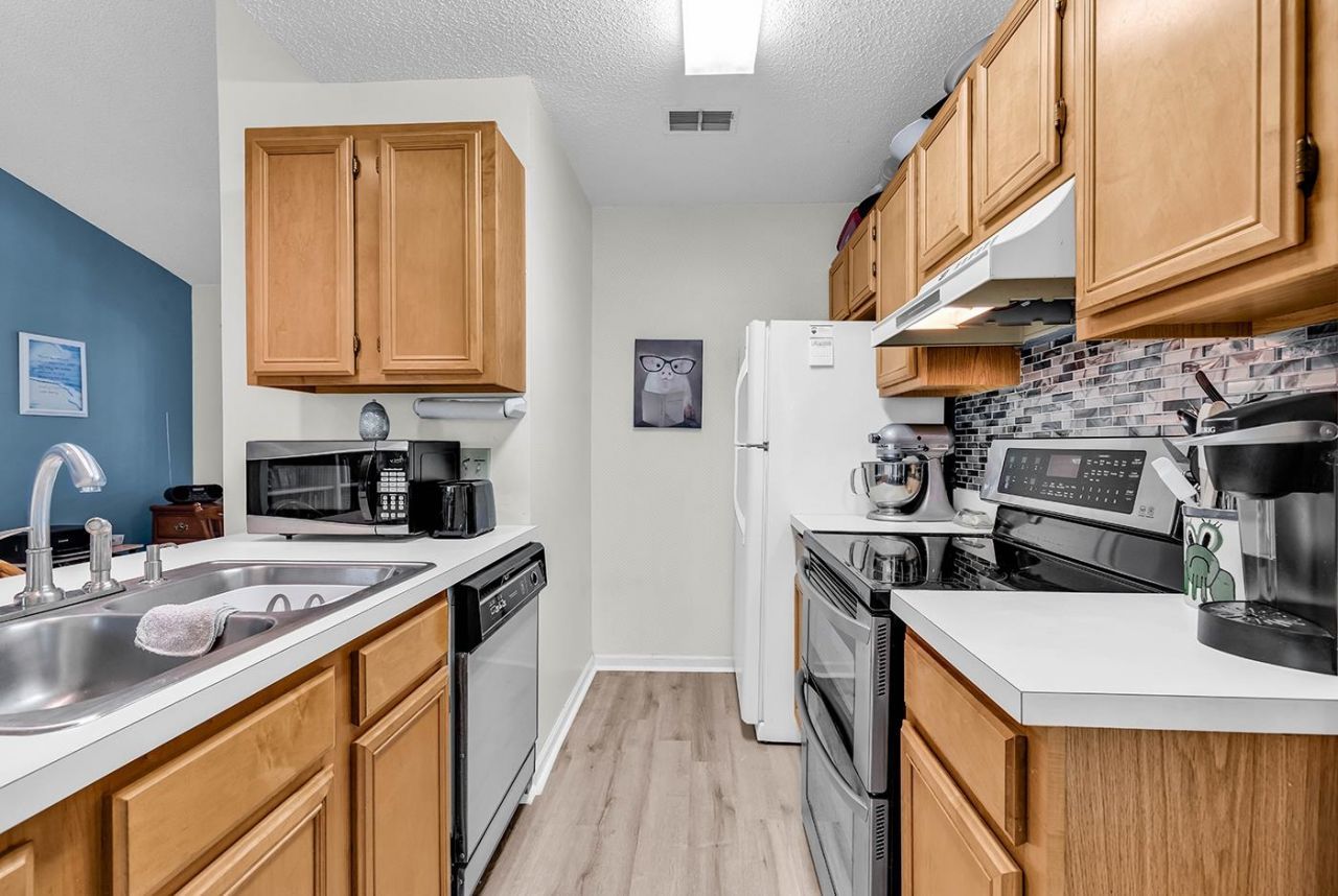 859 Tall Oaks Ct. Photo 10