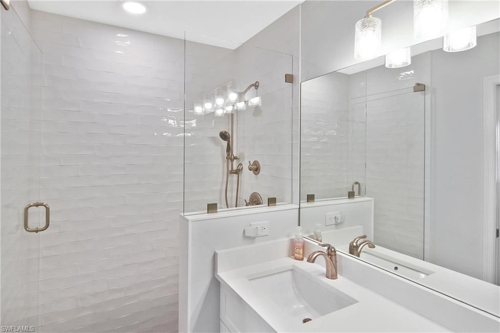 10460 Washingtonia Palm Way, Unit 1324, Fort Myers, FL 33966 Photo