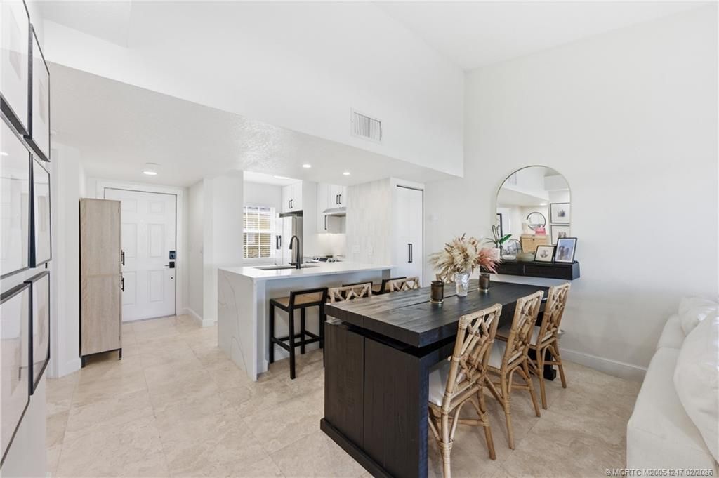 1155 Lake Shore Drive, Unit 202, West Palm Beach, FL 33403 Photo