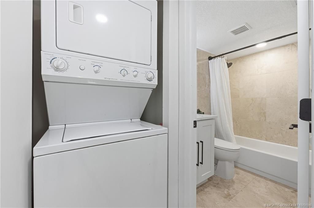 1155 Lake Shore Drive, Unit 202, West Palm Beach, FL 33403 Photo