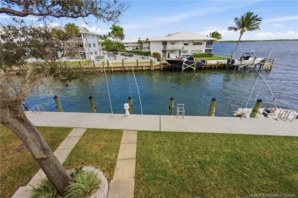 1155 Lake Shore Drive, Unit 202, West Palm Beach, FL 33403 Photo