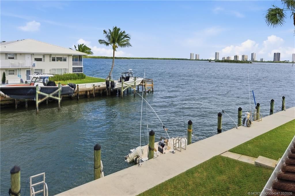 1155 Lake Shore Drive, Unit 202, West Palm Beach, FL 33403 Photo