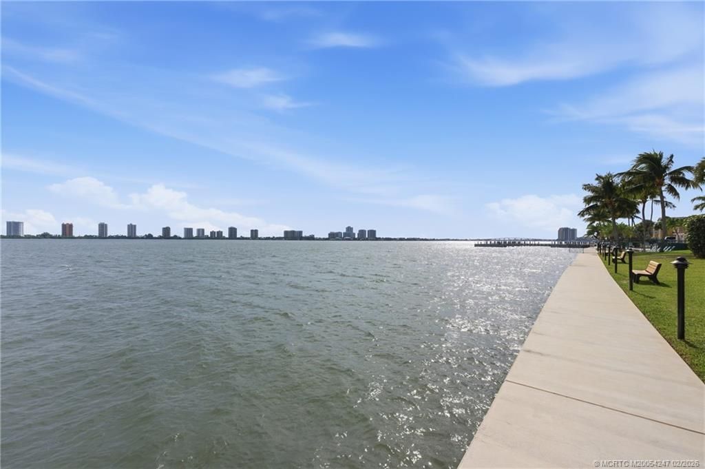 1155 Lake Shore Drive, Unit 202, West Palm Beach, FL 33403 Photo