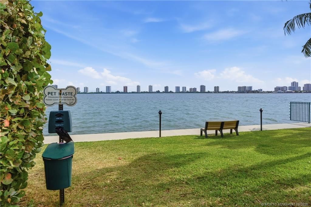 1155 Lake Shore Drive, Unit 202, West Palm Beach, FL 33403 Photo