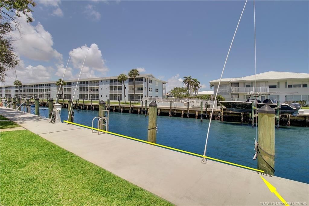 1155 Lake Shore Drive, Unit 202, West Palm Beach, FL 33403 Photo