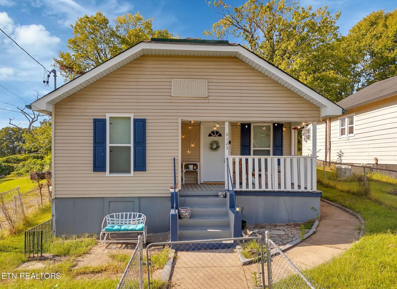 2123 Vermont Ave, Knoxville, TN 37921 Main Photo