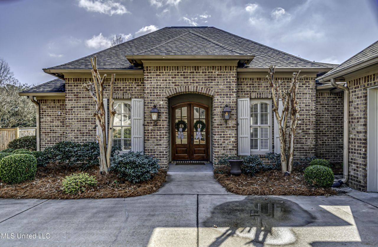 103 Bristol Lane, Madison, MS 39110 Main Photo