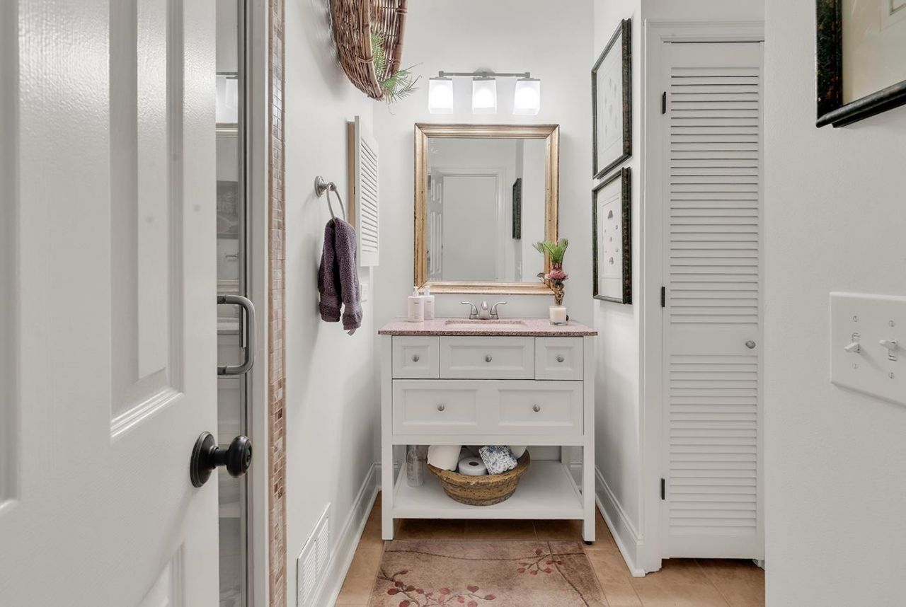 1970 Governors Landing Dr. Photo 8