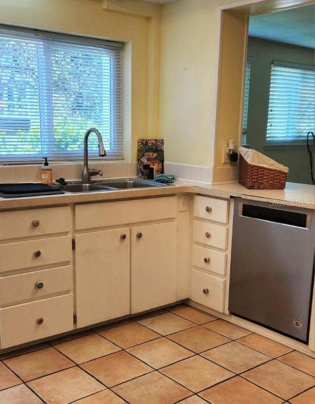 219 24th Street W, Bradenton, FL 34205 Photo