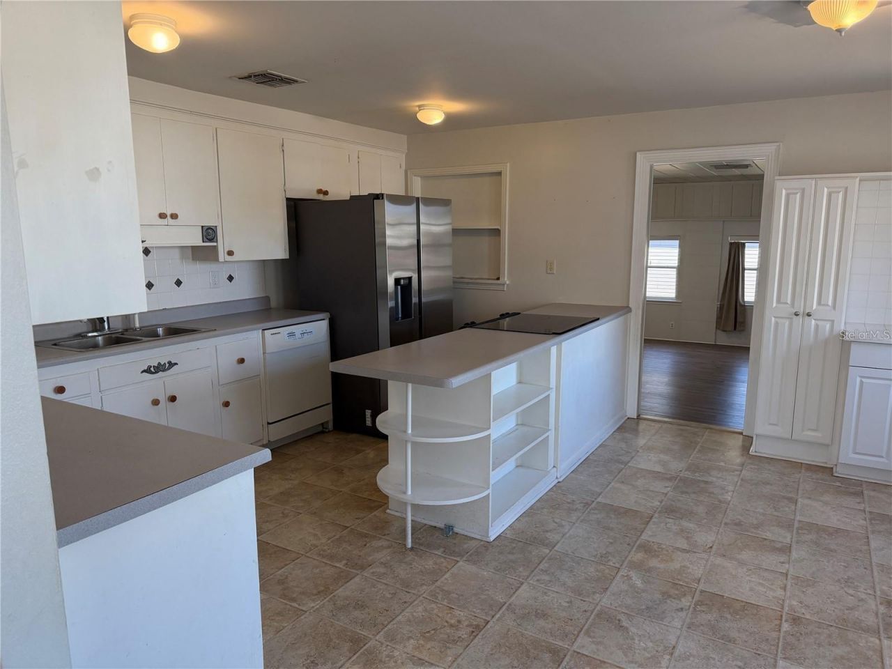 5335 6th Street, Zephyrhills, FL 33542 Photo