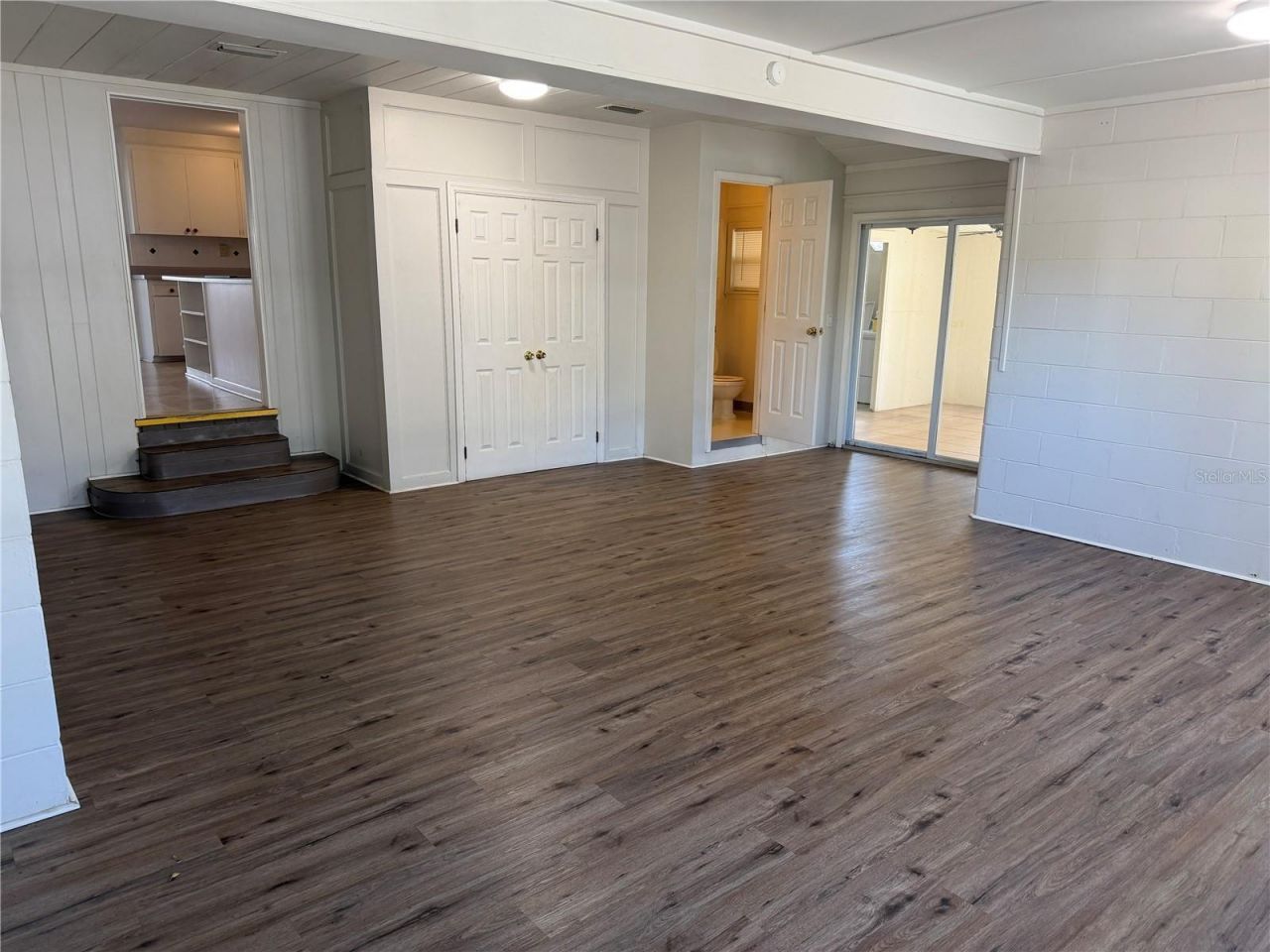 5335 6th Street, Zephyrhills, FL 33542 Photo