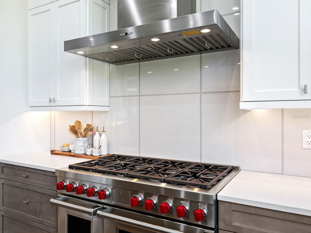 9220 Starry Night Avenue, Sarasota, FL 34241 Photo