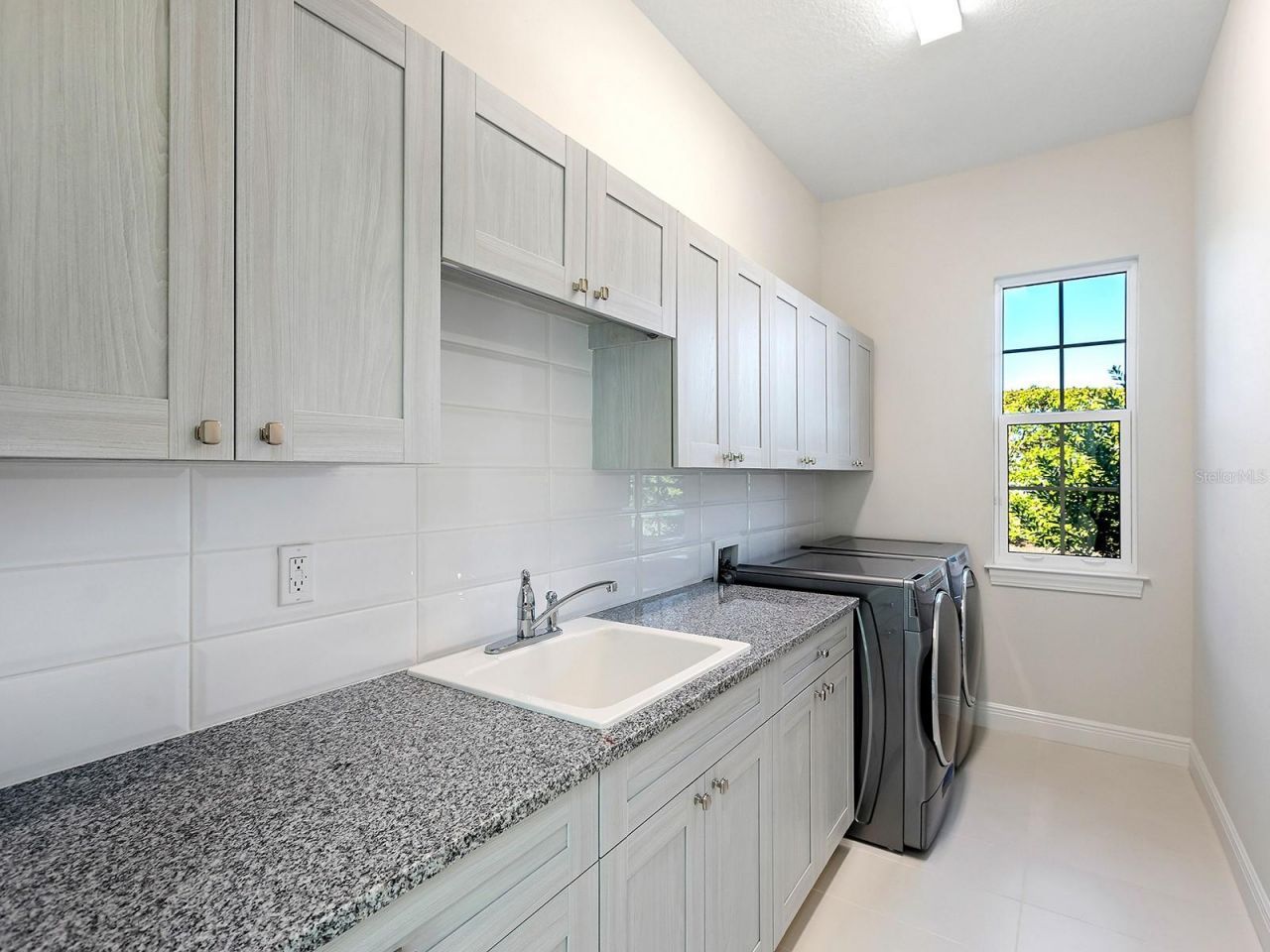 9220 Starry Night Avenue, Sarasota, FL 34241 Photo