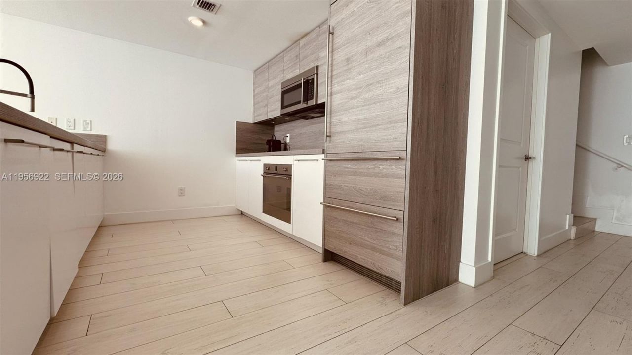 400 Sunny Isles Blvd, Unit 1906, Sunny Isles Beach, FL 33160 Photo