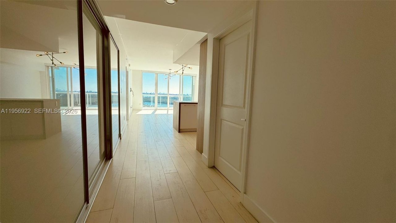 400 Sunny Isles Blvd, Unit 1906, Sunny Isles Beach, FL 33160 Photo