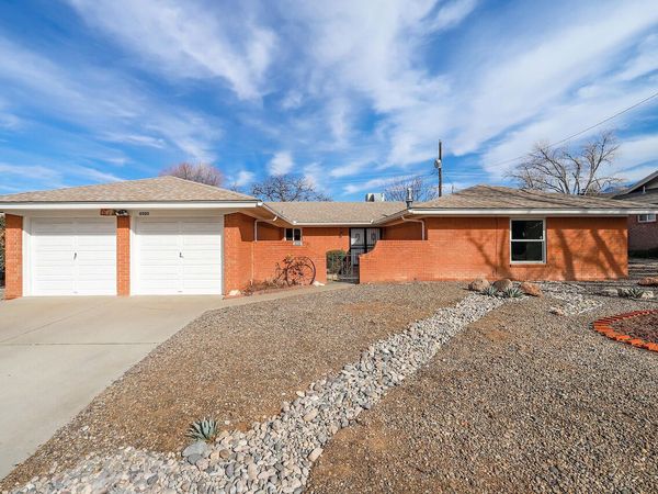 8905 Hilton Avenue NE, Albuquerque, NM 87111