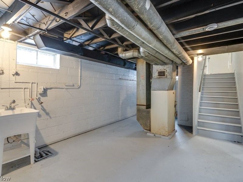 9809 Way Avenue, Cleveland, OH 44105 Photo 23